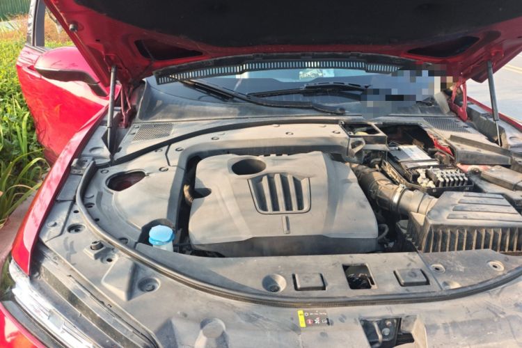 Used Wey VV7 2017 2.0T Ultra-Luxury Version Engine Bay Right