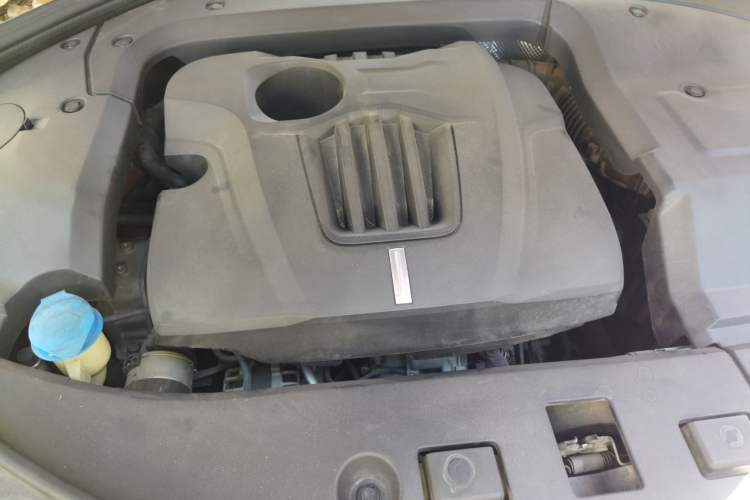 Used Wey VV7 2017 VV7c 2.0T Flagship Model Engine Bay