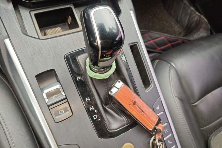 Used Wey VV7 2017 VV7c 2.0T Flagship Model Gear Lever