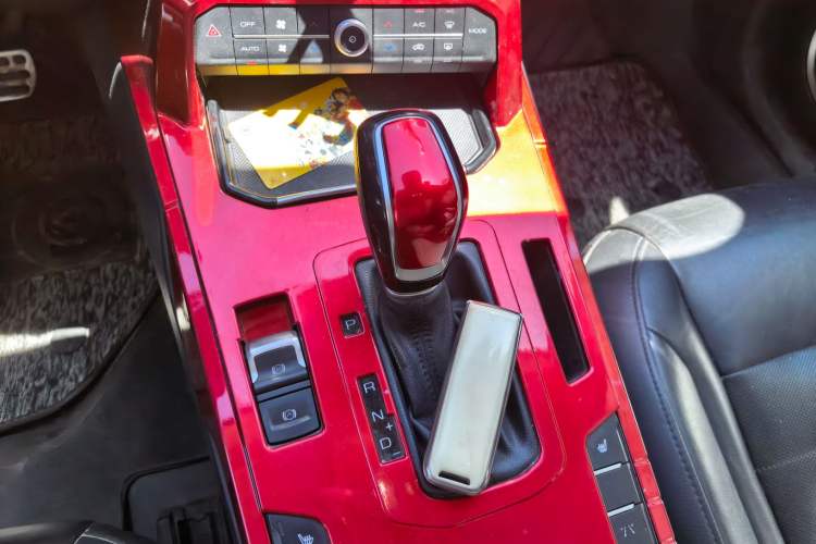 Used Wey VV7 2017 2.0T Flagship Model Gear Lever