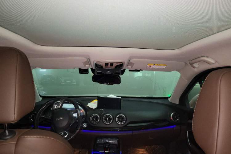 Used Wey VV7 2017 2.0T Flagship Model Headliner