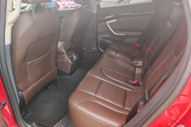 Used Wey VV7 2017 2.0T Flagship Model Interior 3