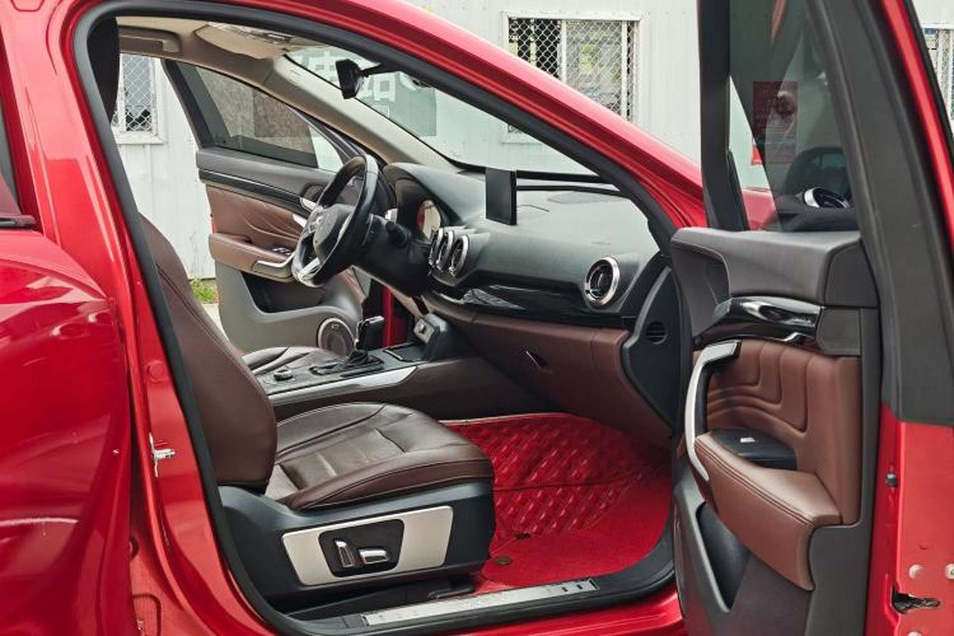 Used Wey VV7 2017 2.0T Flagship Model Interior 3