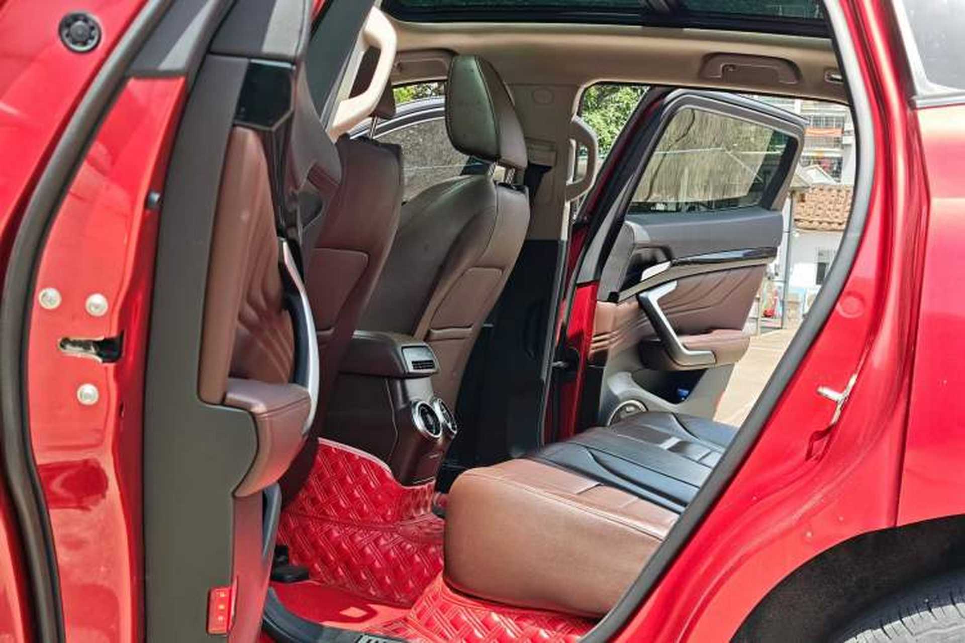 Used Wey VV7 2017 2.0T Flagship Model Interior 5