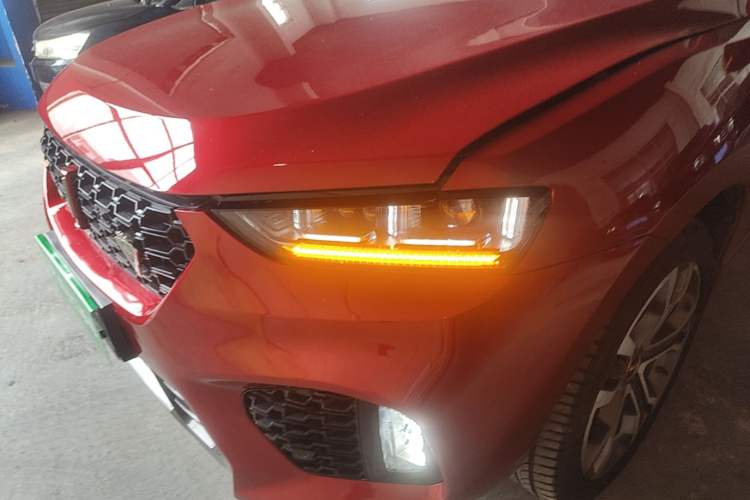 Used Wey VV7 2017 2.0T Flagship Model Left Front Headlight