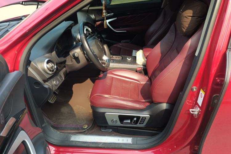 Used Wey VV7 2017 2.0T Flagship Model Left Front Seat