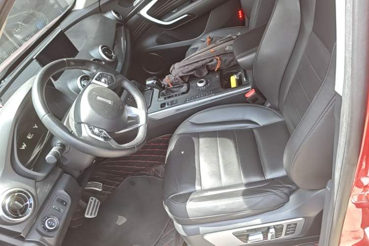 Used Wey VV7 2017 2.0T Flagship Model Left Front Seat