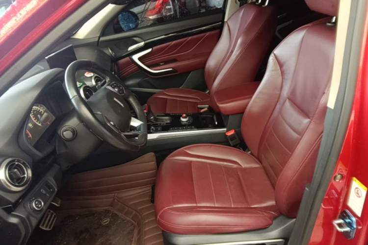Used Wey VV7 2017 2.0T Flagship Model Left Front Seat