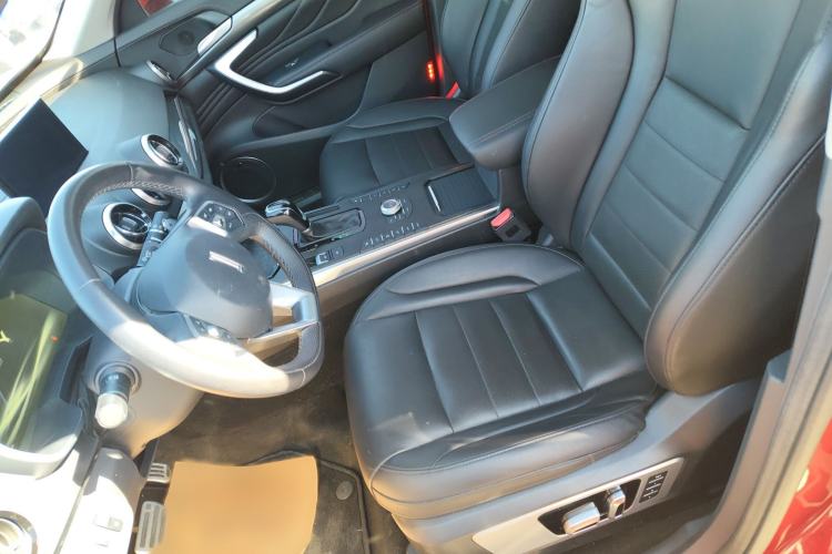 Used Wey VV7 2017 2.0T Flagship Model Left Front Seat