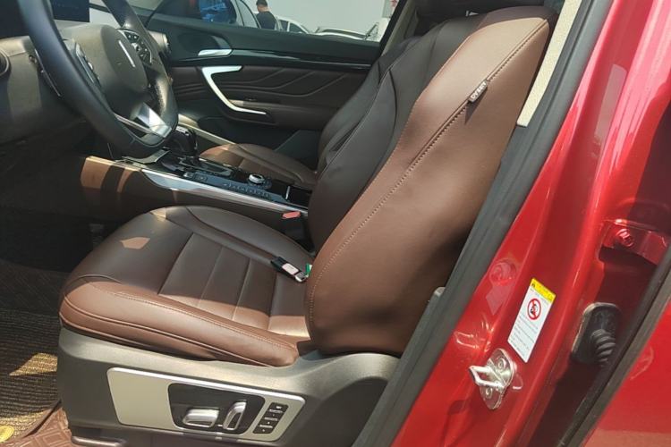 Used Wey VV7 2017 2.0T Flagship Model Left Front Seat