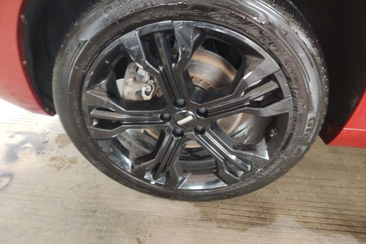 Used Wey VV7 2017 2.0T Flagship Model Left Front Wheel Hub