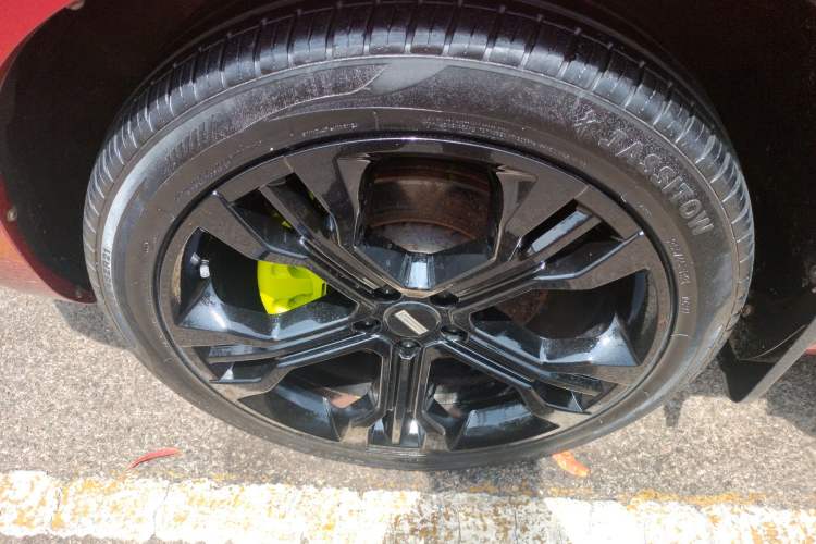 Used Wey VV7 2017 2.0T Flagship Model Left Front Wheel Hub