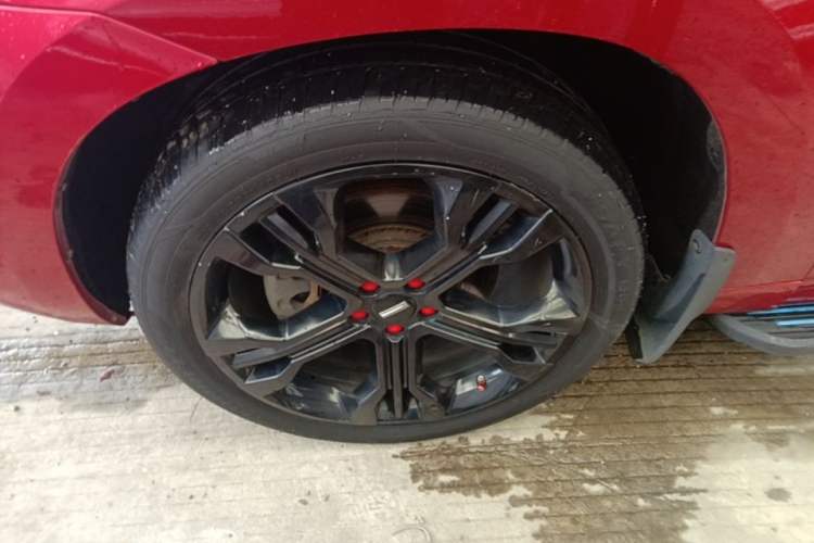 Used Wey VV7 2017 2.0T Flagship Model Left Front Wheel Hub