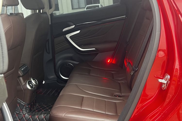 Used Wey VV7 2017 2.0T Flagship Model Left Rear Seat