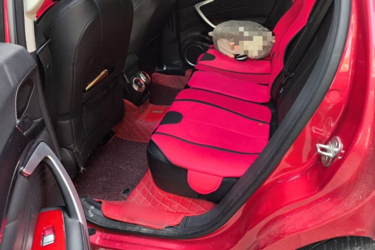 Used Wey VV7 2017 2.0T Luxury Model Left Rear Seat