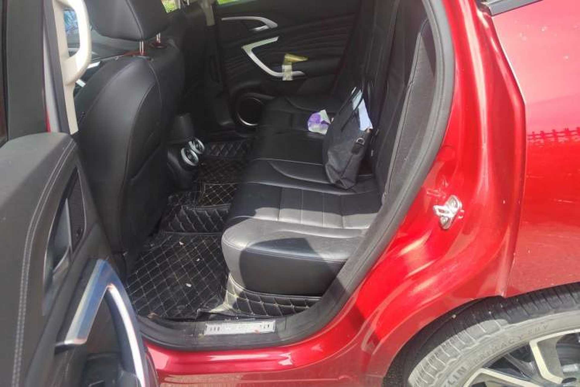Used Wey VV7 2017 2.0T Flagship Model Left Rear Seat