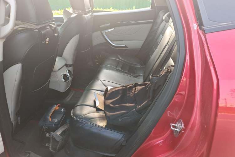 Used Wey VV7 2017 2.0T Ultra-Luxury Version Left Rear Seat