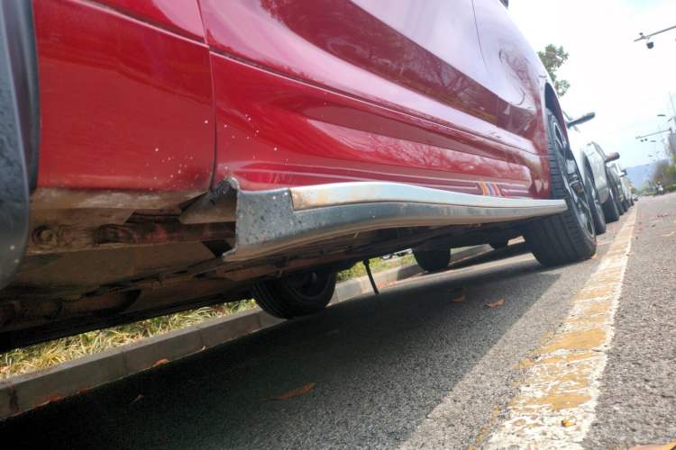 Used Wey VV7 2017 2.0T Flagship Model Left Side Sill