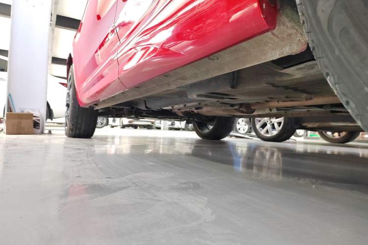 Used Wey VV7 2017 2.0T Flagship Model Left Side Sill