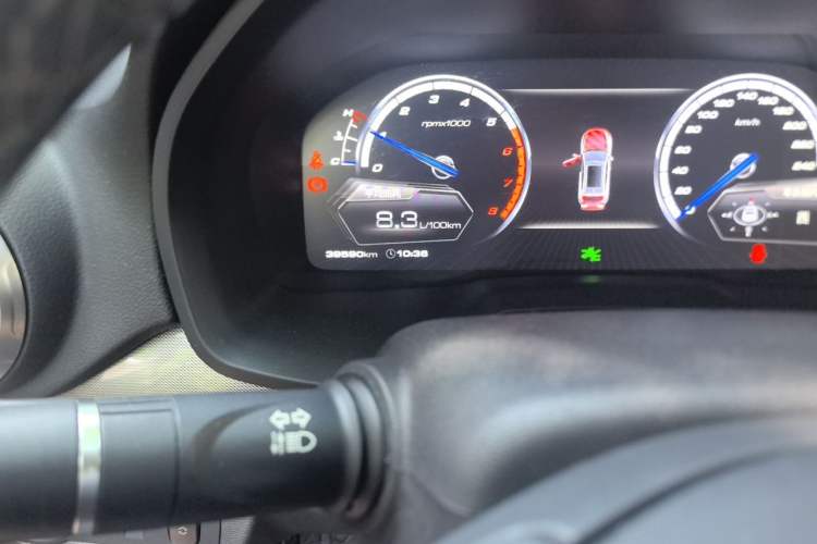 Used Wey VV7 2017 2.0T Flagship Model Odometer Close Up