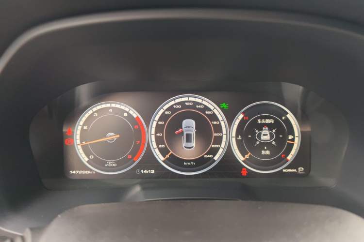 Used Wey VV7 2017 2.0T Flagship Model Odometer Close Up