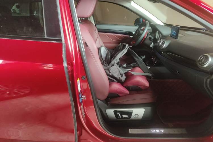 Used Wey VV7 2017 2.0T Flagship Model Right Front Seat