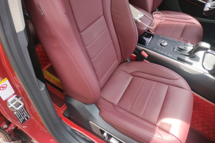 Used Wey VV7 2017 2.0T Flagship Model Right Front Seat