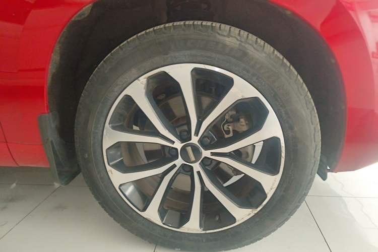 Used Wey VV7 2017 2.0T Ultra-Luxury Version Right Front Wheel Hub