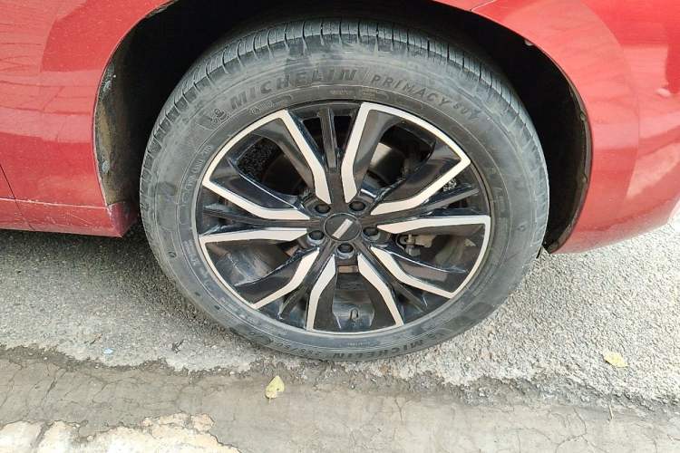 Used Wey VV7 2017 2.0T Flagship Model Right Front Wheel Hub