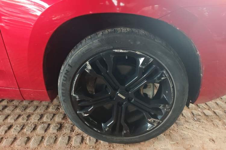Used Wey VV7 2017 2.0T Flagship Model Right Front Wheel Hub