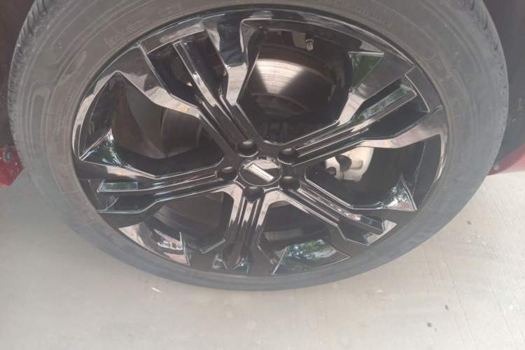 Used Wey VV7 2017 2.0T Flagship Model Right Front Wheel Hub