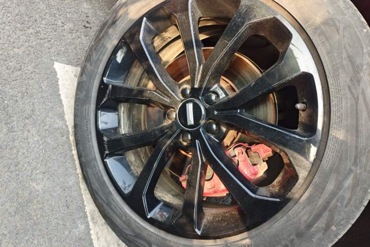 Used Wey VV7 2017 2.0T Ultra-Luxury Version Right Front Wheel Hub