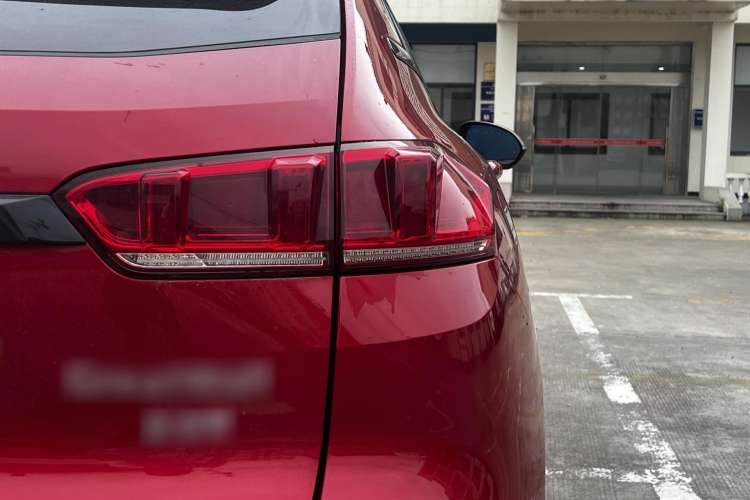 Used Wey VV7 2017 2.0T Flagship Model Right Rear Taillight