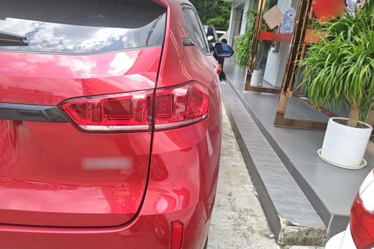 Used Wey VV7 2017 2.0T Flagship Model Right Rear Taillight