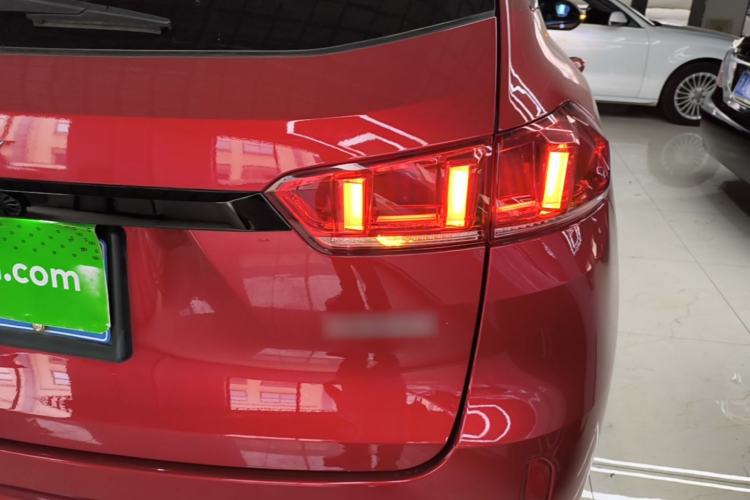 Used Wey VV7 2017 2.0T Flagship Model Right Rear Taillight