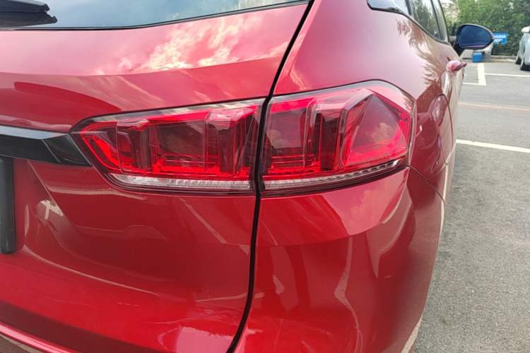 Used Wey VV7 2017 2.0T Flagship Model Right Rear Taillight
