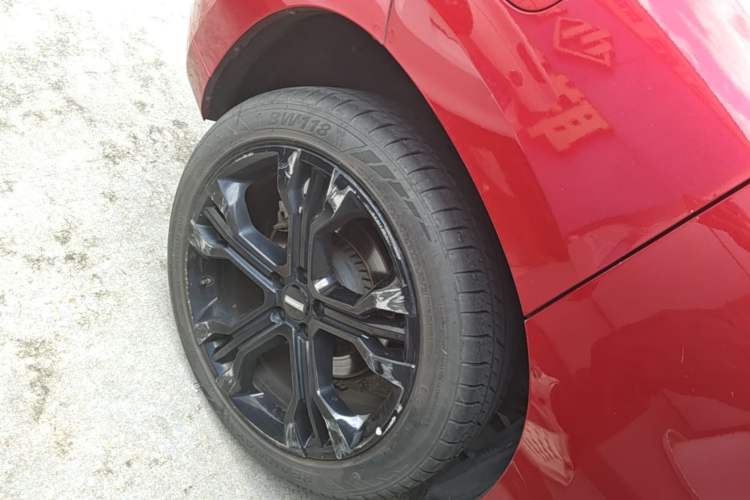 Used Wey VV7 2017 2.0T Flagship Model Right Rear Wheel Hub