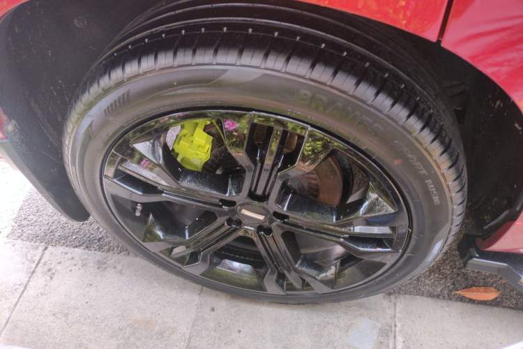 Used Wey VV7 2017 2.0T Flagship Model Right Rear Wheel Hub