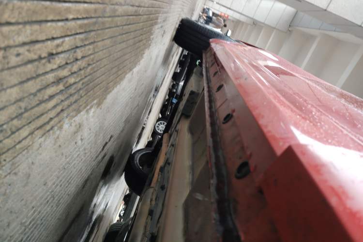 Used Wey VV7 2017 2.0T Flagship Model Right Side Sill