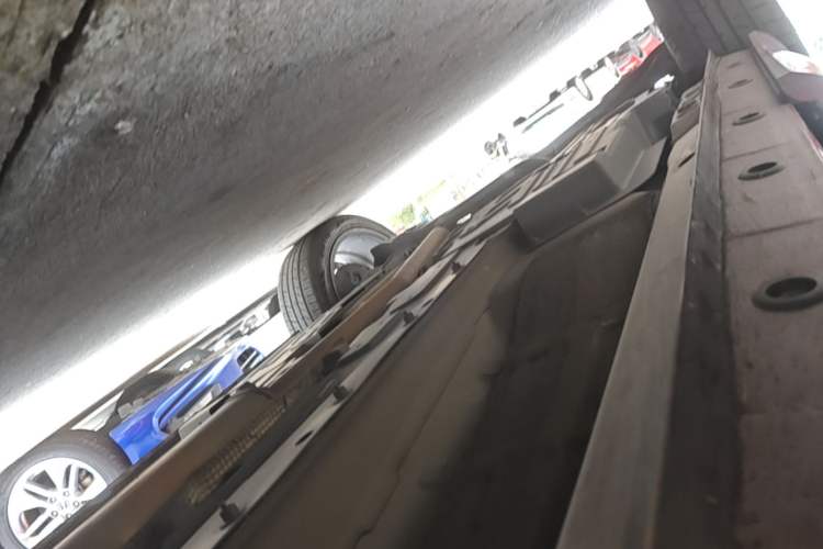 Used Wey VV7 2017 2.0T Flagship Model Right Side Sill