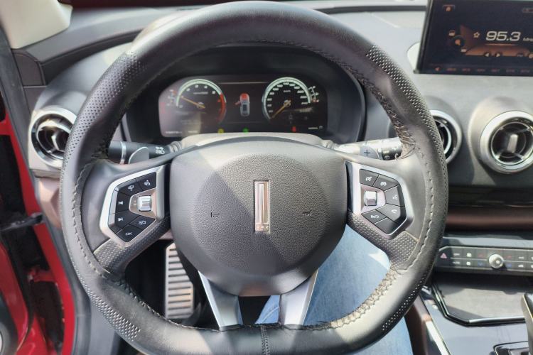 Used Wey VV7 2017 2.0T Flagship Model Steering Wheel