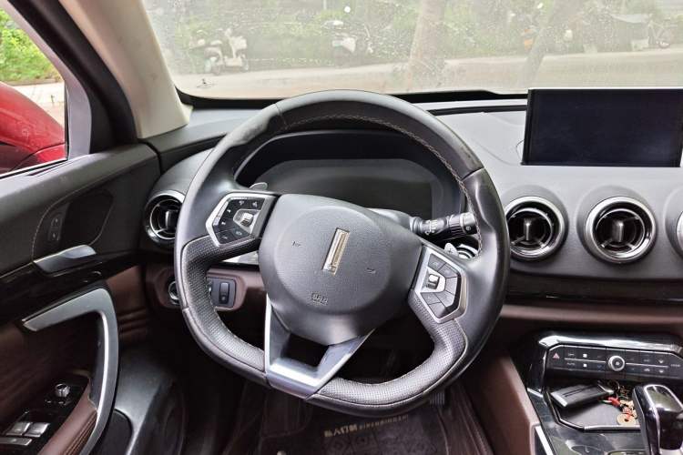 Used Wey VV7 2017 2.0T Ultra-Luxury Version Steering Wheel