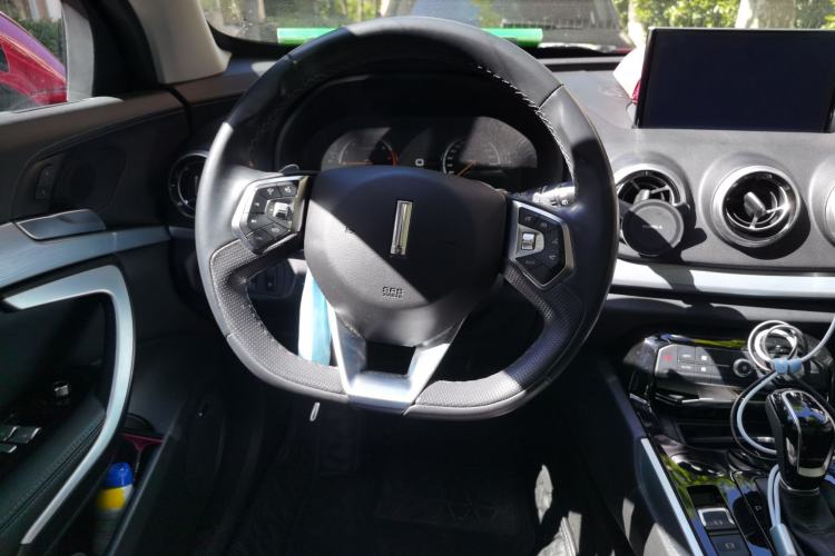Used Wey VV7 2017 VV7c 2.0T Flagship Model Steering Wheel