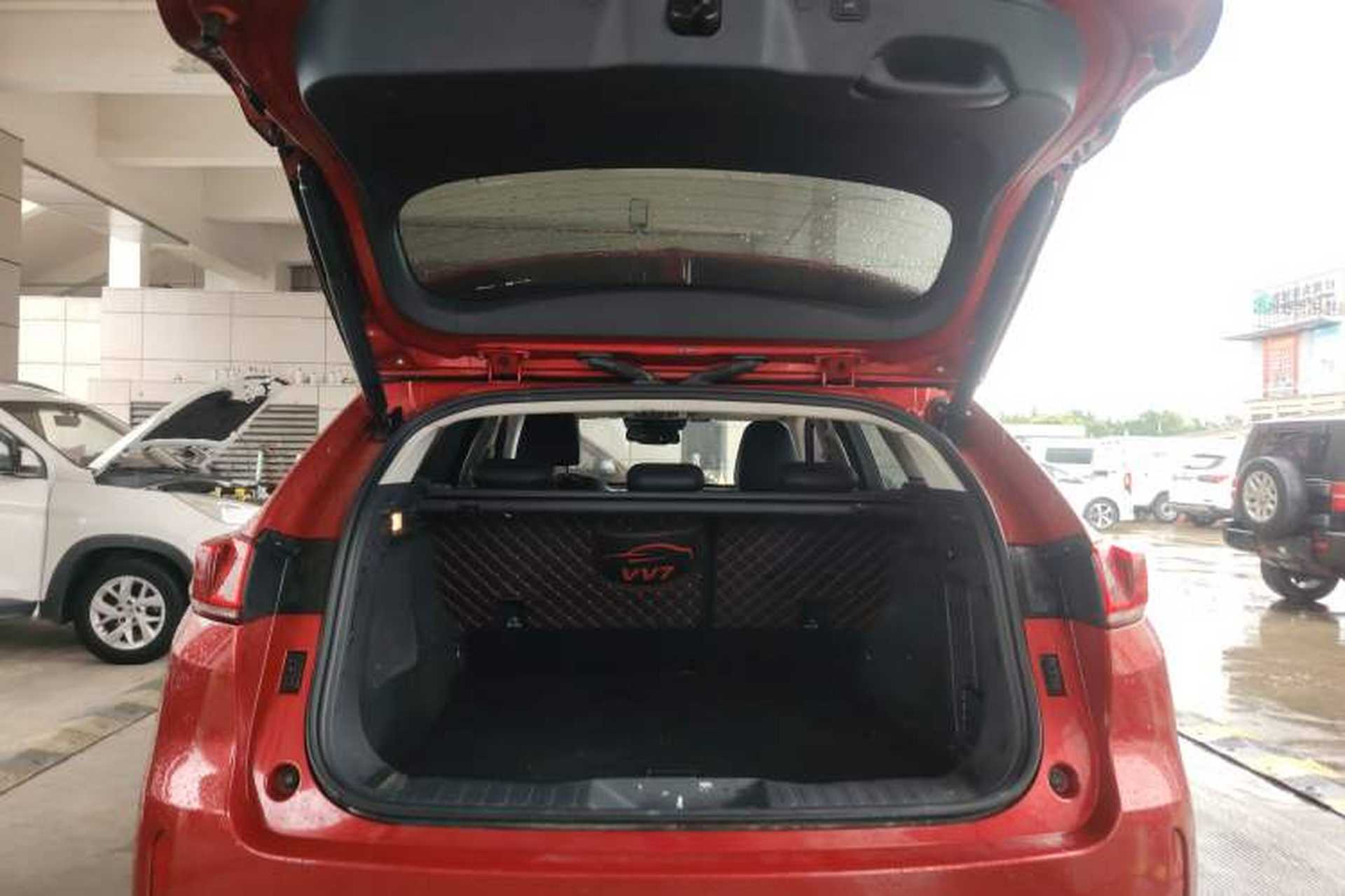 Used Wey VV7 2017 2.0T Flagship Model Trunk