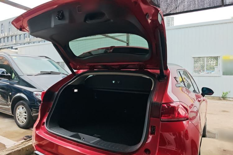 Used Wey VV7 2017 2.0T Flagship Model Trunk