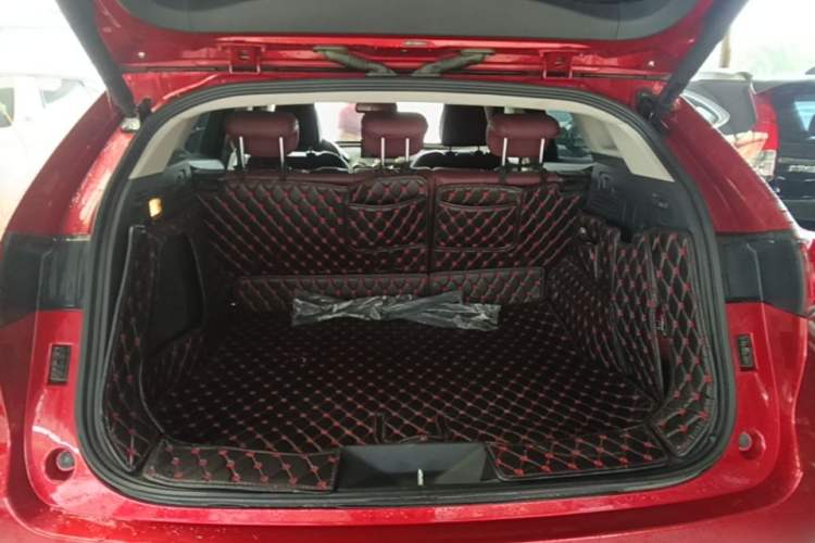 Used Wey VV7 2017 2.0T Flagship Model Trunk