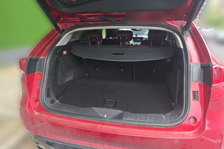 Used Wey VV7 2017 2.0T Flagship Model Trunk
