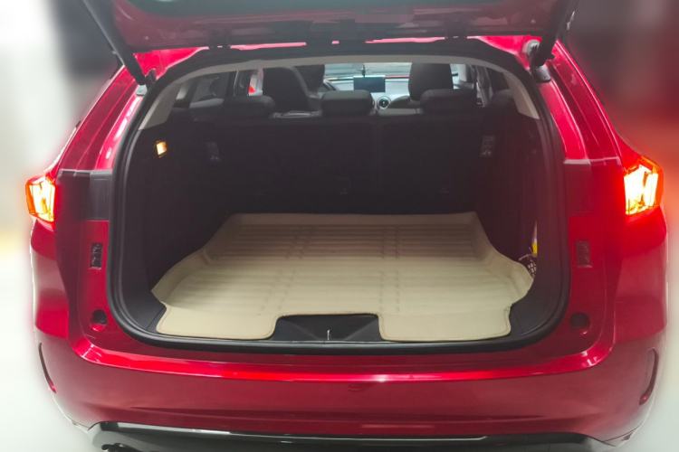 Used Wey VV7 2017 2.0T Flagship Model Trunk