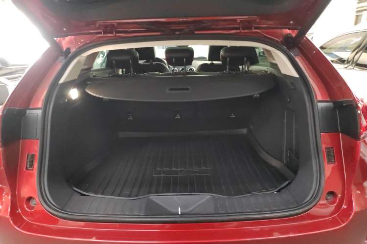 Used Wey VV7 2017 2.0T Flagship Model Trunk