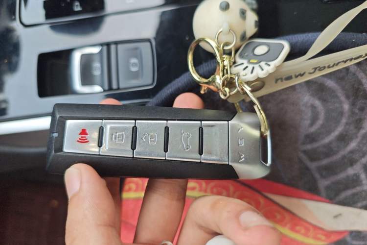 Used Wey VV7 2017 2.0T Luxury Model Vehicle Key